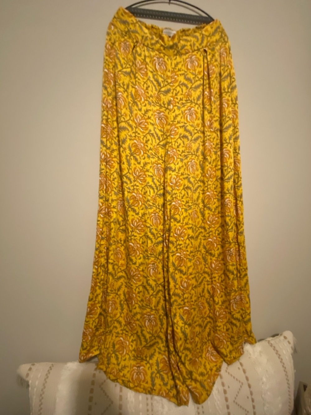 Urban Outfitters Jill Yellow Floral Wide Leg Pull-On Pants 🌾🌾🌾 - Picture 2 of 5
